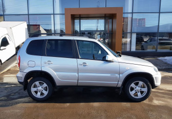 Подержанный автомобиль Chevrolet Niva 2018 года (4 фото)