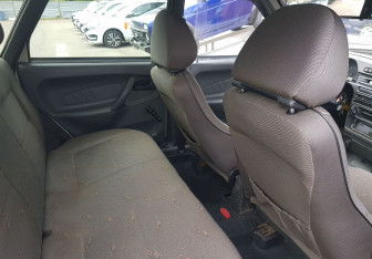 Подержанный автомобиль LADA (ВАЗ) 2115 2005 года (10 фото)