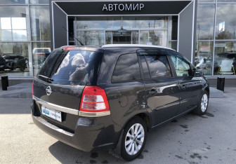Подержанный автомобиль Opel Zafira Compactvan 2014 года (5 фото)