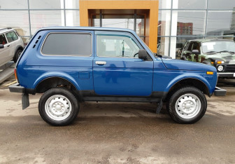 Подержанный автомобиль LADA (ВАЗ) 2121 (4x4) 2014 года (4 фото)