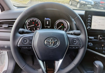 Новый Toyota Camry Sedan 2021 (17 фото)