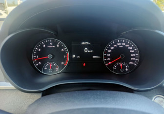 Подержанный автомобиль Kia Optima Sedan 2019 года (12 фото)