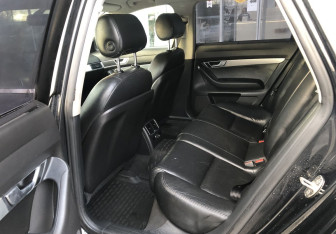 Подержанный автомобиль Audi A6 Wagon 2006 года (11 фото)