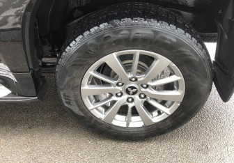 Подержанный автомобиль Mitsubishi Pajero Sport 2018 года (15 фото)