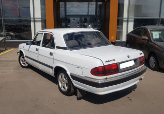 Подержанный автомобиль ГАЗ 3110 «Волга» Sedan 2001 года (7 фото)