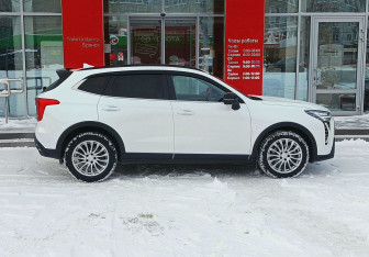 Подержанный автомобиль Haval Jolion 2024 года (4 фото)