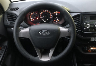 Подержанный автомобиль LADA (ВАЗ) Vesta Sedan 2017 года (12 фото)