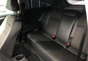 Подержанный автомобиль Opel Astra Hatchback 2008 года (11 фото)