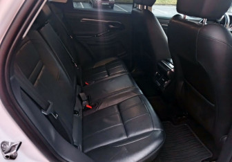 Подержанный автомобиль Land Rover Range Rover Evoque 2019 года (16 фото)