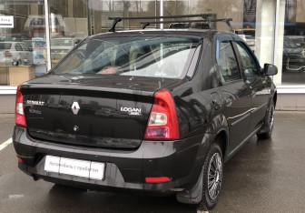 Подержанный автомобиль Renault Logan Sedan 2012 года (5 фото)