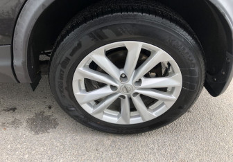 Подержанный автомобиль Nissan Qashqai 2015 года (15 фото)