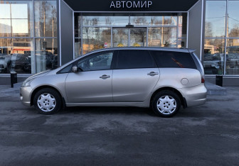 Подержанный автомобиль Mitsubishi Grandis 2006 года (8 фото)