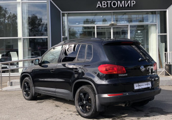 Подержанный автомобиль Volkswagen Tiguan 2013 года (7 фото)