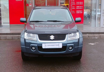 Подержанный автомобиль Suzuki Grand Vitara 2005 года (2 фото)