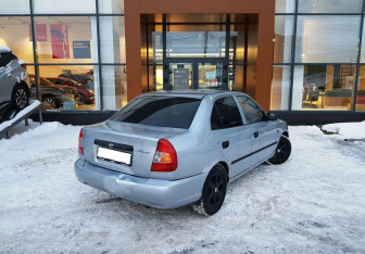 Подержанный автомобиль Hyundai Accent Sedan 2007 года (5 фото)
