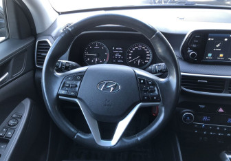 Подержанный автомобиль Hyundai Tucson 2018 года (15 фото)