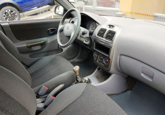 Подержанный автомобиль Hyundai Accent Sedan 2008 года (9 фото)