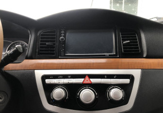 Подержанный автомобиль Lifan Solano 2011 года (14 фото)