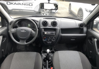 Подержанный автомобиль LADA (ВАЗ) Granta Sedan 2015 года (9 фото)