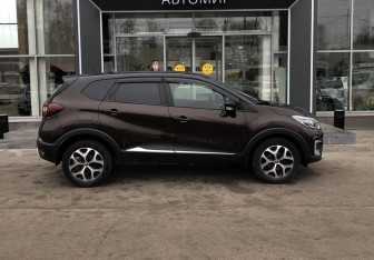 Подержанный автомобиль Renault Kaptur 2018 года (4 фото)