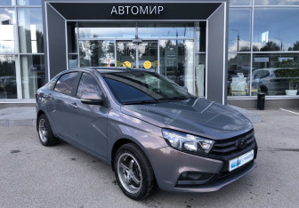 Подержанный автомобиль LADA (ВАЗ) Vesta Sedan 2017 года (3 фото)