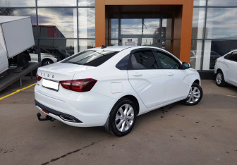 Подержанный автомобиль LADA (ВАЗ) Vesta Sedan 2023 года (5 фото)