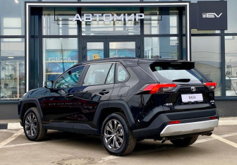 Новый Toyota RAV4 2025 (9 фото)