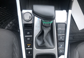 Подержанный автомобиль Hyundai Creta 2021 года (15 фото)