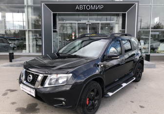 Подержанный автомобиль Nissan Terrano 2014 года (1 фото)