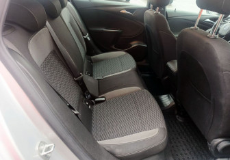 Подержанный автомобиль Opel Astra Wagon 2020 года (16 фото)