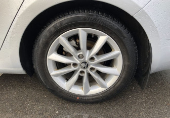 Подержанный автомобиль Skoda Octavia Liftback 2014 года (15 фото)