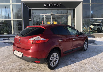 Подержанный автомобиль Renault Megane Hatchback 2012 года (5 фото)