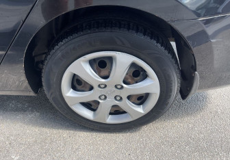Подержанный автомобиль Hyundai Solaris Sedan 2013 года (15 фото)