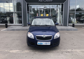 Подержанный автомобиль Skoda Fabia Wagon 2009 года (2 фото)