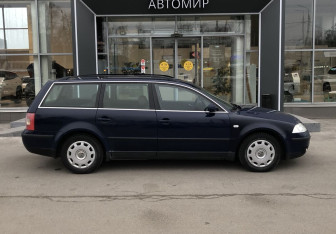 Подержанный автомобиль Volkswagen Passat Wagon 2003 года (4 фото)