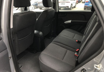 Подержанный автомобиль Kia Sportage 2010 года (10 фото)