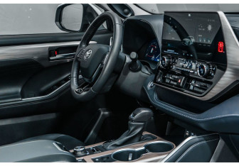 Новый Toyota Highlander 2025 (14 фото)