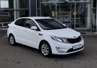 Подержанный автомобиль Kia Rio Sedan 2012 года (3 фото)