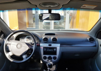 Подержанный автомобиль Chevrolet Lacetti Hatchback 2008 года (11 фото)