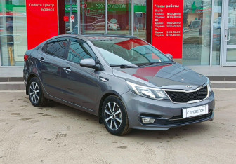 Подержанный автомобиль Kia Rio Sedan 2017 года (3 фото)
