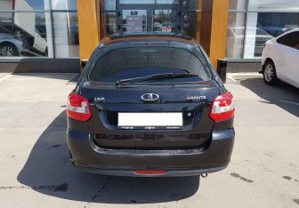 Подержанный автомобиль LADA (ВАЗ) Granta Liftback 2018 года (6 фото)