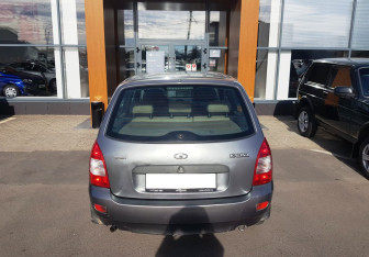 Подержанный автомобиль LADA (ВАЗ) Kalina Wagon 2011 года (6 фото)