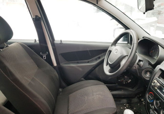 Подержанный автомобиль LADA (ВАЗ) Granta Liftback 2015 года (9 фото)