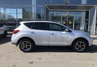 Подержанный автомобиль Nissan Murano Suv 2010 года (8 фото)