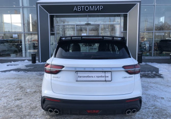 Подержанный автомобиль Geely Coolray 2022 года (6 фото)