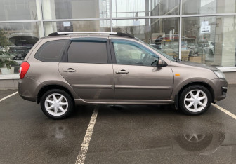 Подержанный автомобиль LADA (ВАЗ) Kalina Wagon 2015 года (4 фото)