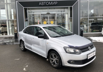 Подержанный автомобиль Volkswagen Polo Sedan 2014 года (3 фото)