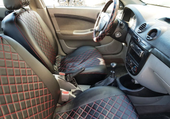 Подержанный автомобиль Chevrolet Lacetti Hatchback 2004 года (9 фото)