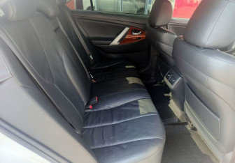Подержанный автомобиль Toyota Camry Sedan 2011 года (16 фото)