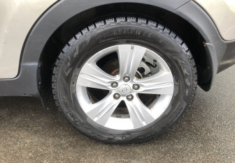 Подержанный автомобиль Kia Sportage 2012 года (17 фото)